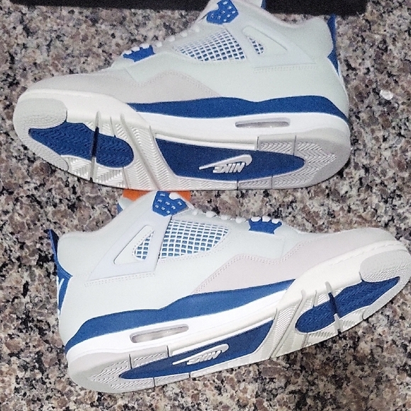 Jordan 4 Retro Military Blue - Picture 6 of 9